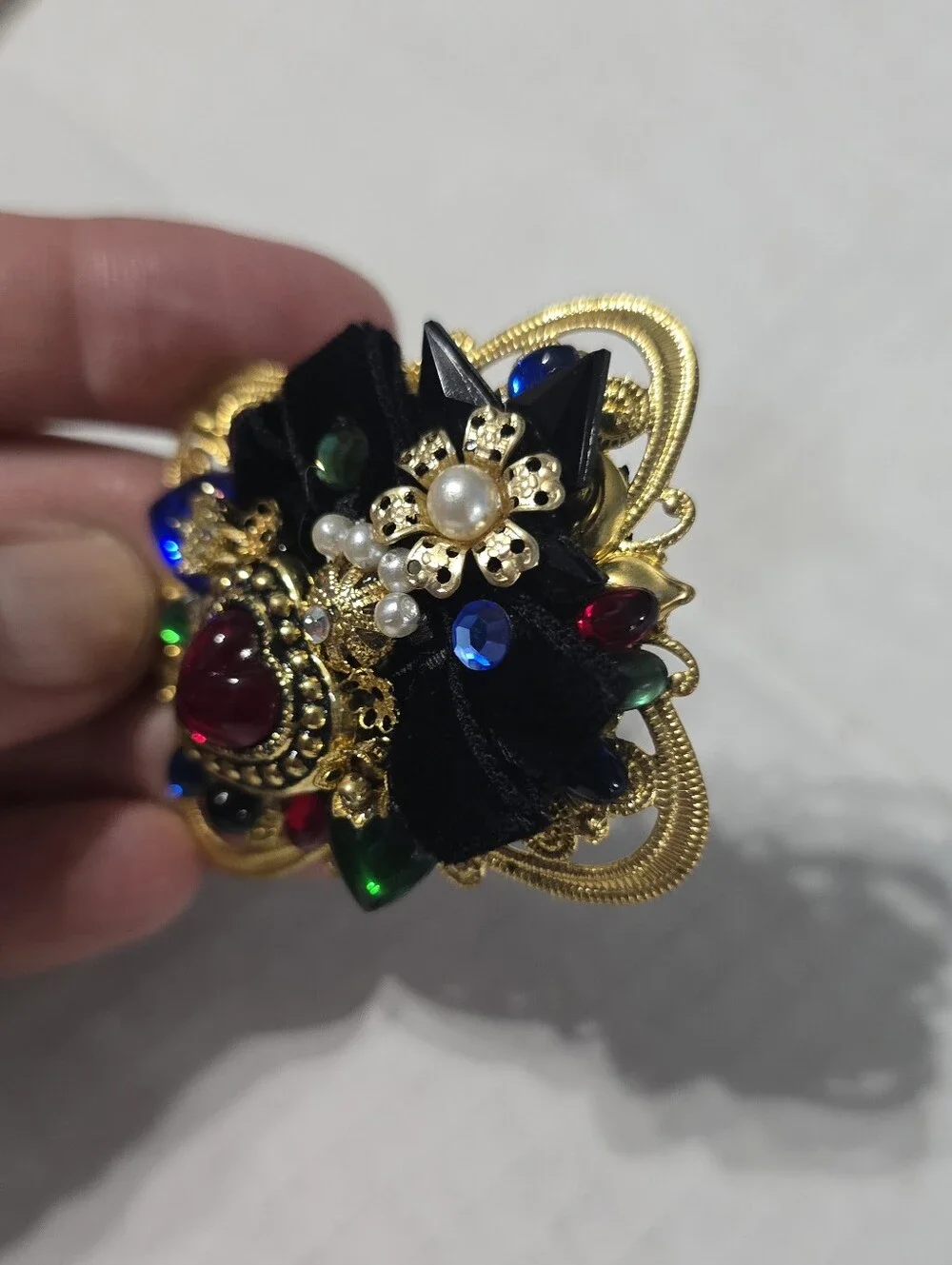 Lot Of 3 Brooch Pin Clip On Earrings Linda Modell Handarbeit München Set Gems